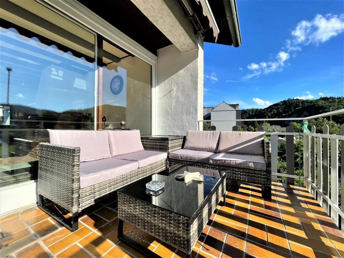 Traumaussicht Kamin Balkon Burgblick 65 Zoll Tv Netflix Sky Joyn Lindenplatz Bullay Exterior foto